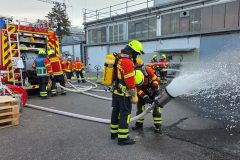 Übung bei der Firma KLEIBERIT